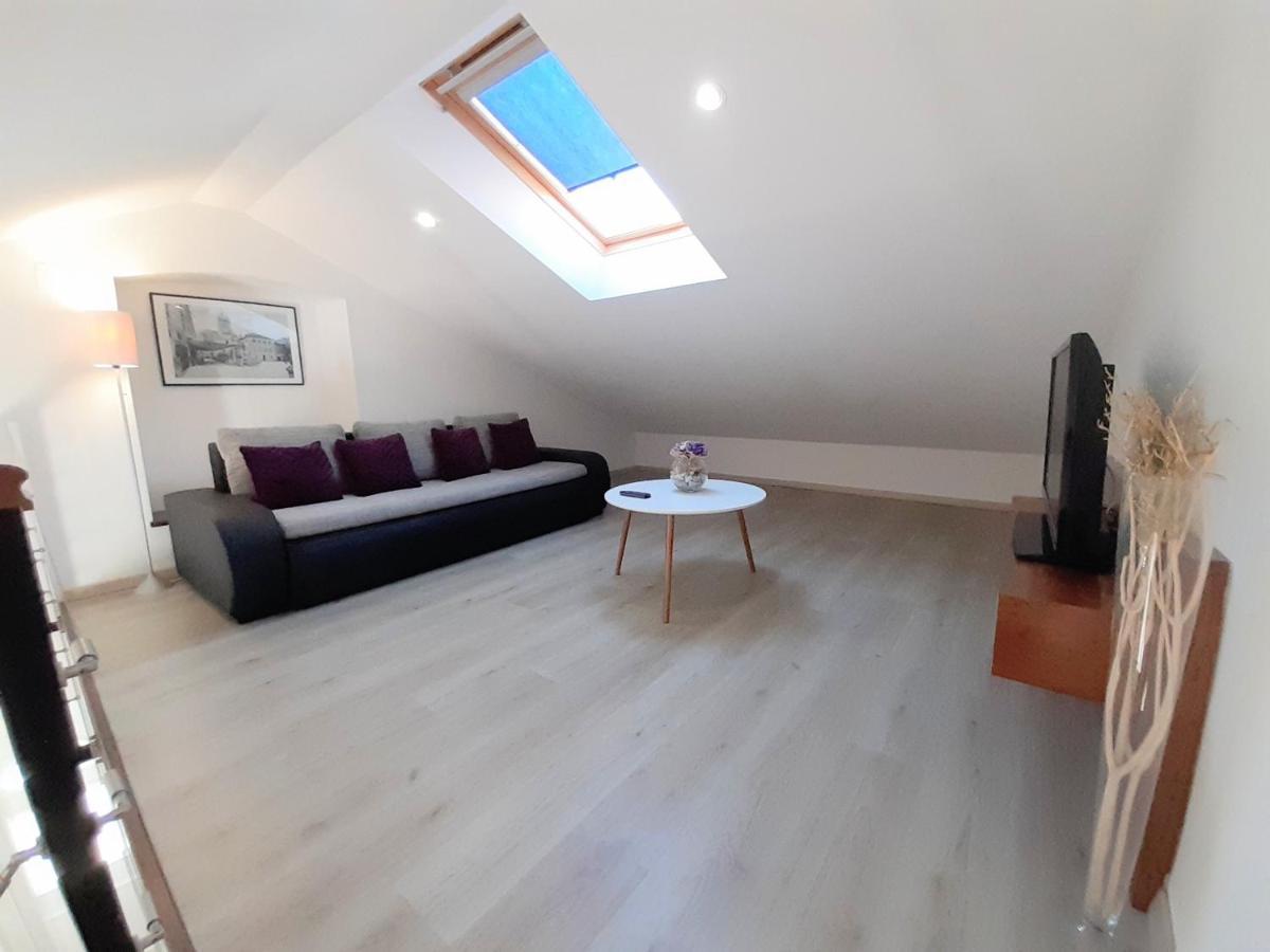 Holiday Home Don Zadar Bagian luar foto
